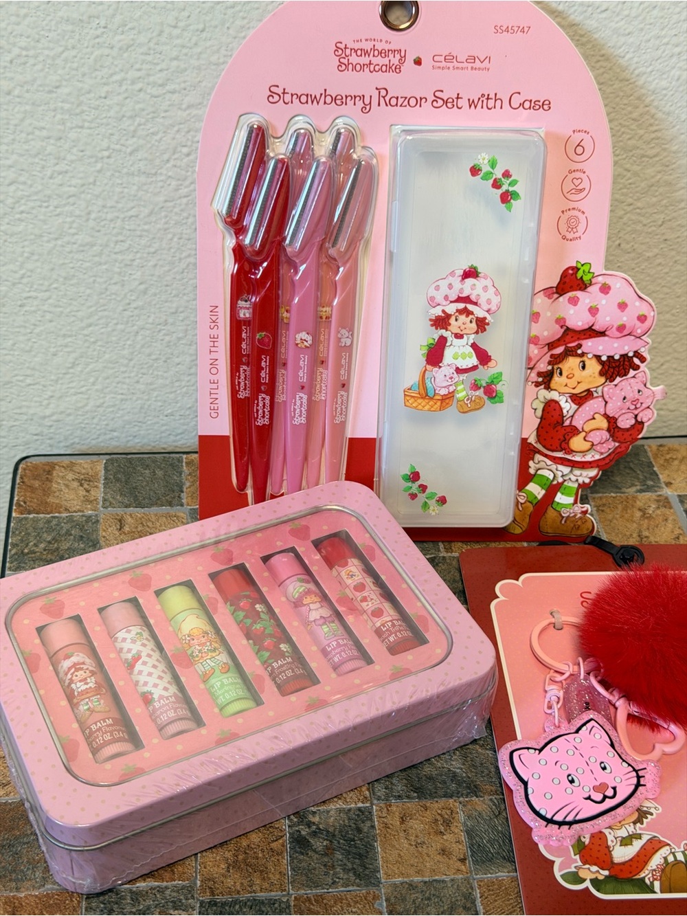 Strawberry Shortcake gift set Razor Set with Case Lip Balm Tin Key Chain set